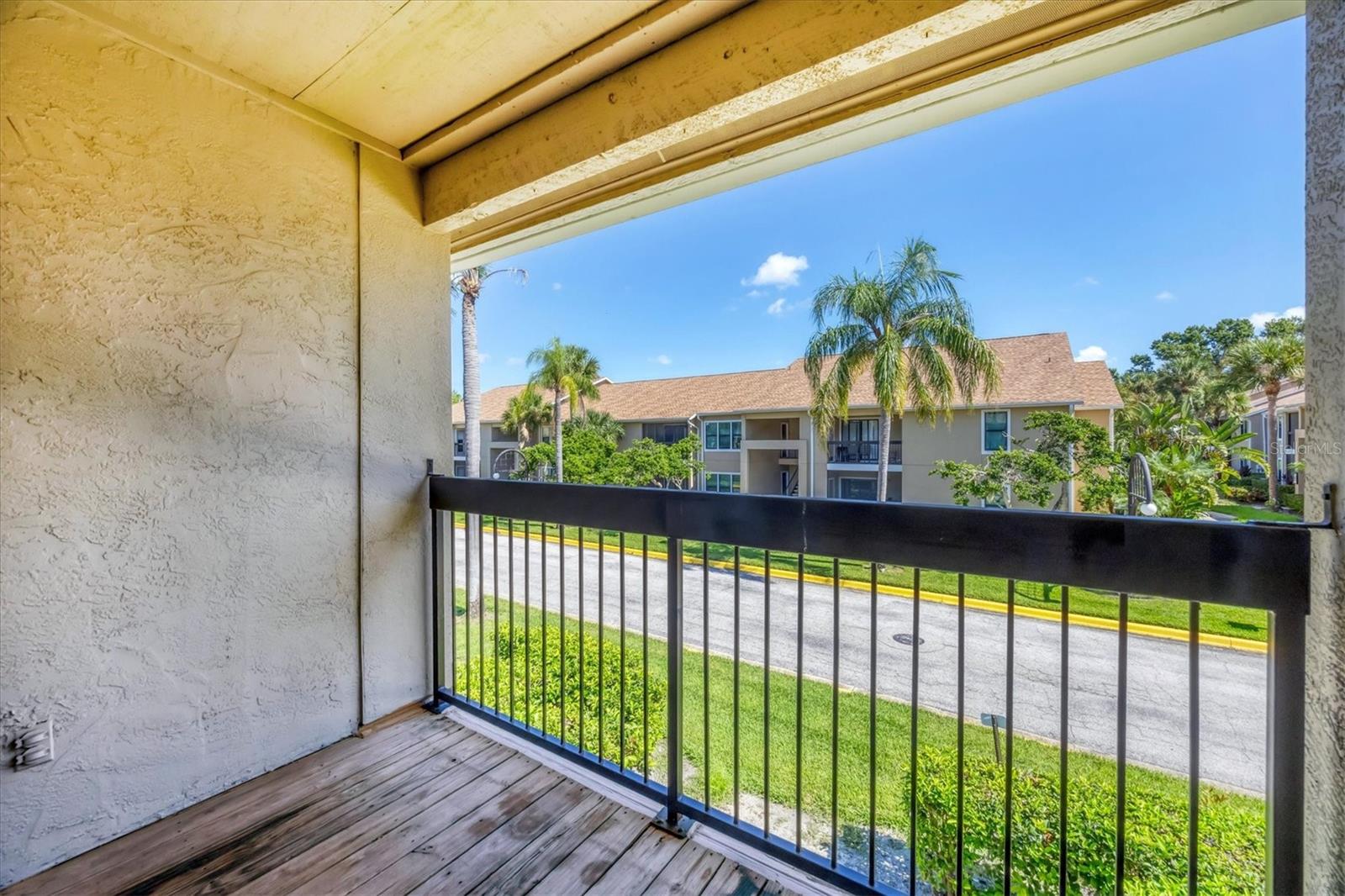 VINTAGE GRAND - Residential