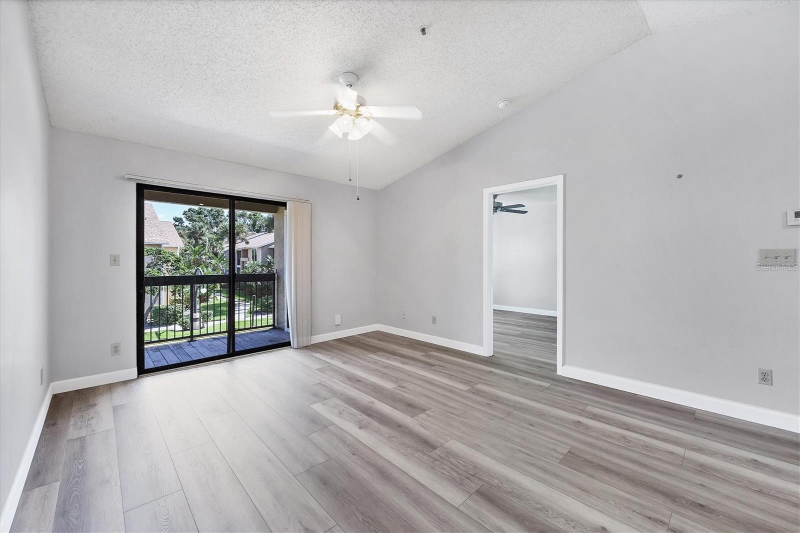 4001 CROCKERS LAKE BOULEVARD 27