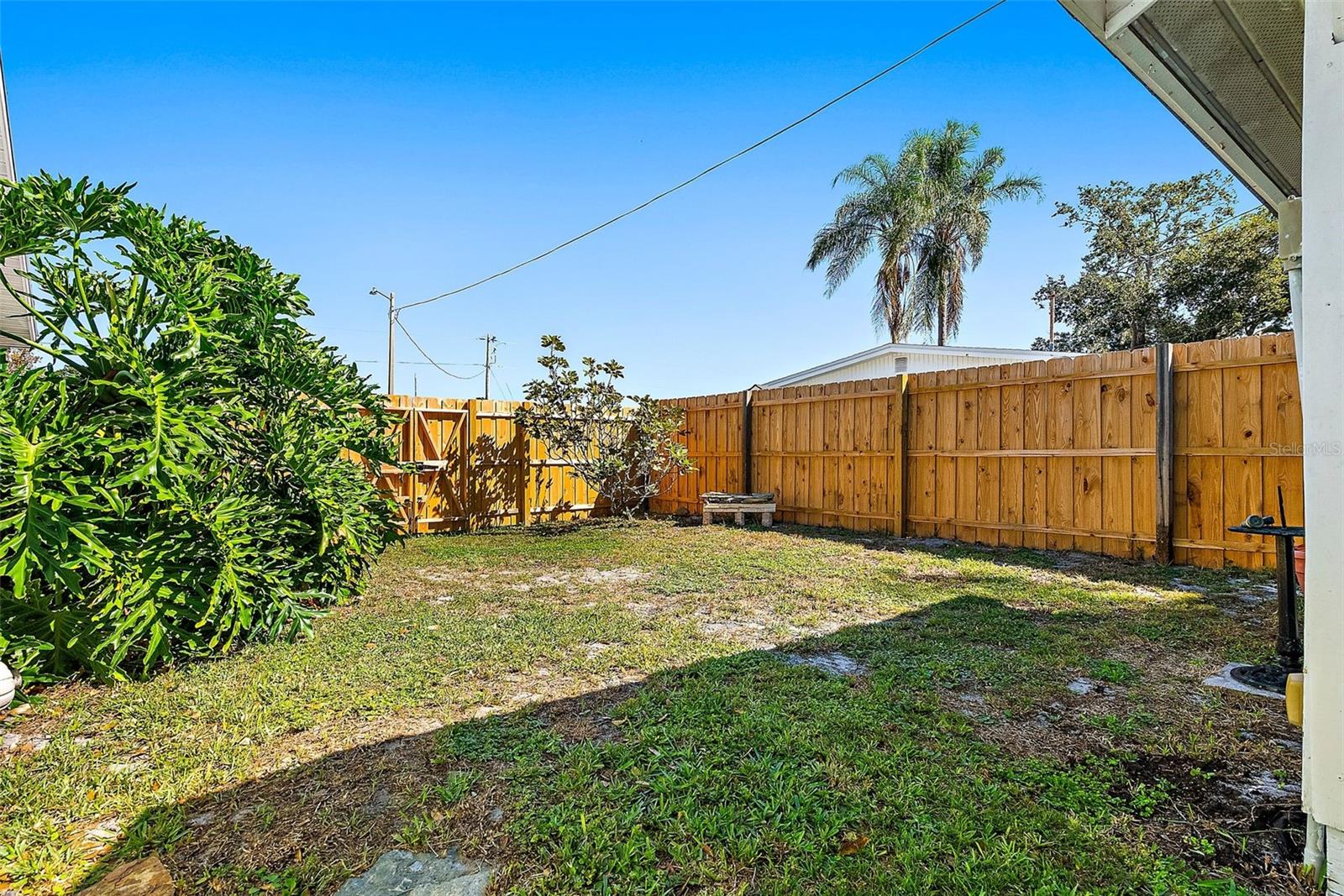 MILBROOK GROVES - Residential
