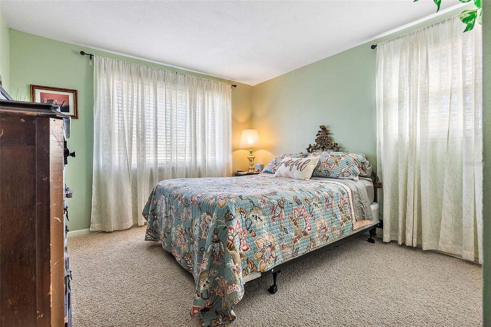 MILBROOK GROVES - Residential