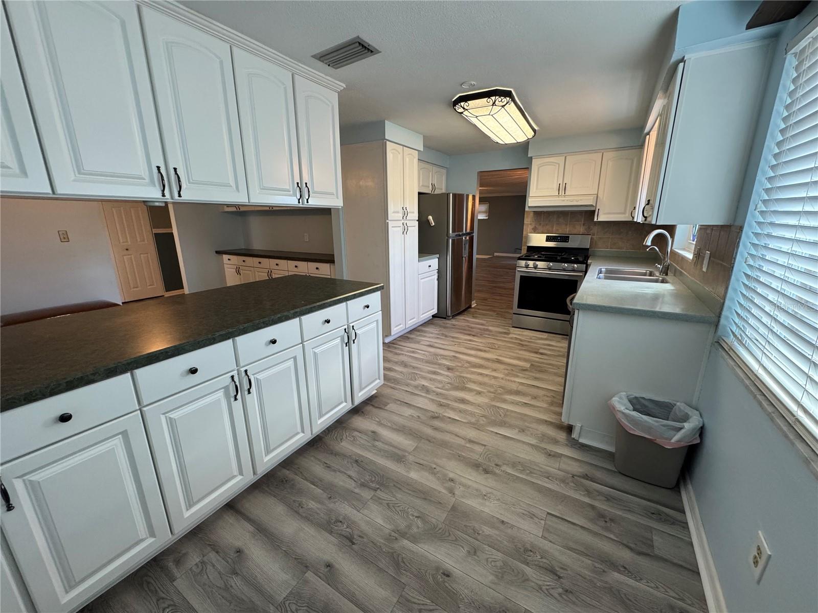 MILBROOK GROVES - Residential
