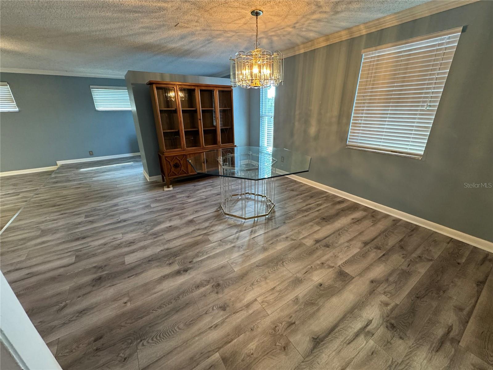 MILBROOK GROVES - Residential