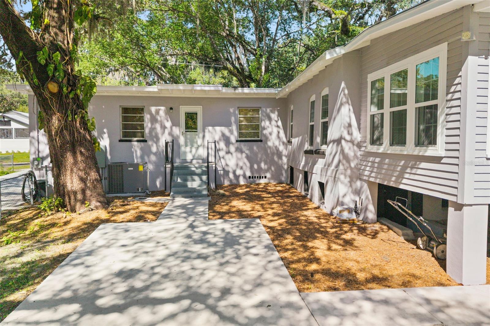 HIGHLAND PARK ADD TO BRKSVL - Residential