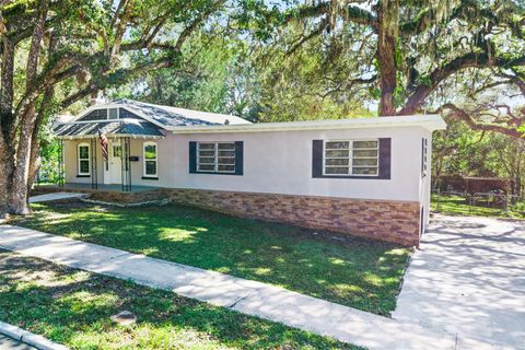 Photo of 317 Highland Street, Brooksville, FL 34601 (MLS # OM712337)
