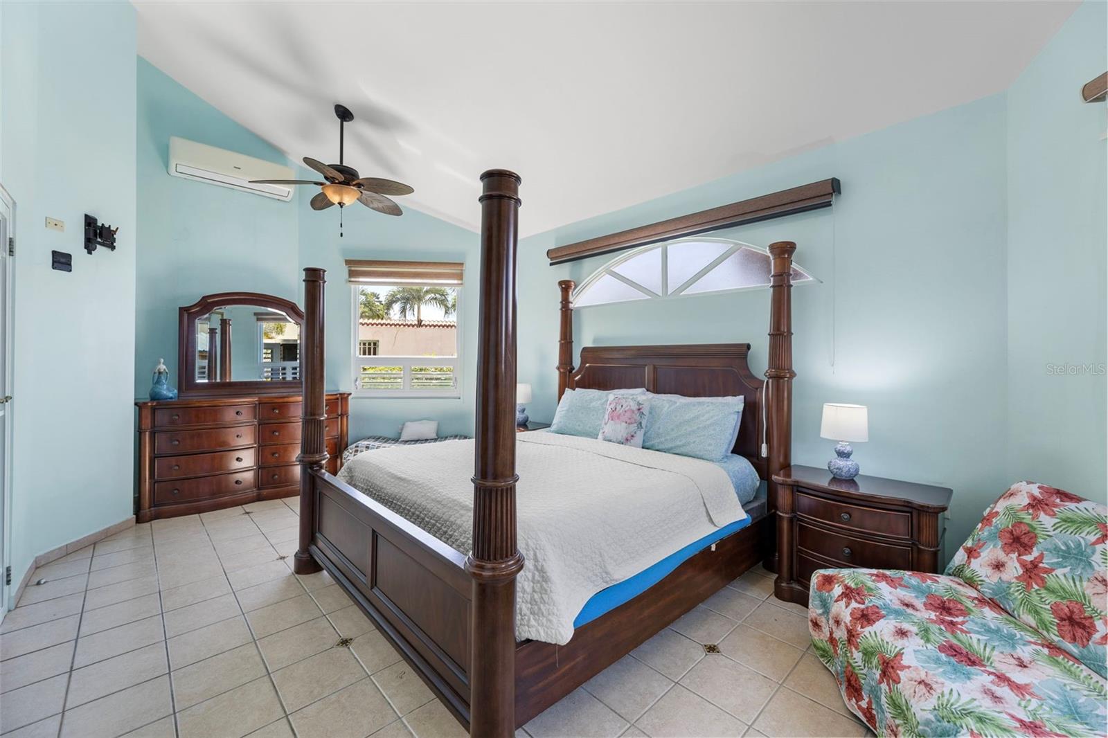 SEA BEACH COLONY - Residential