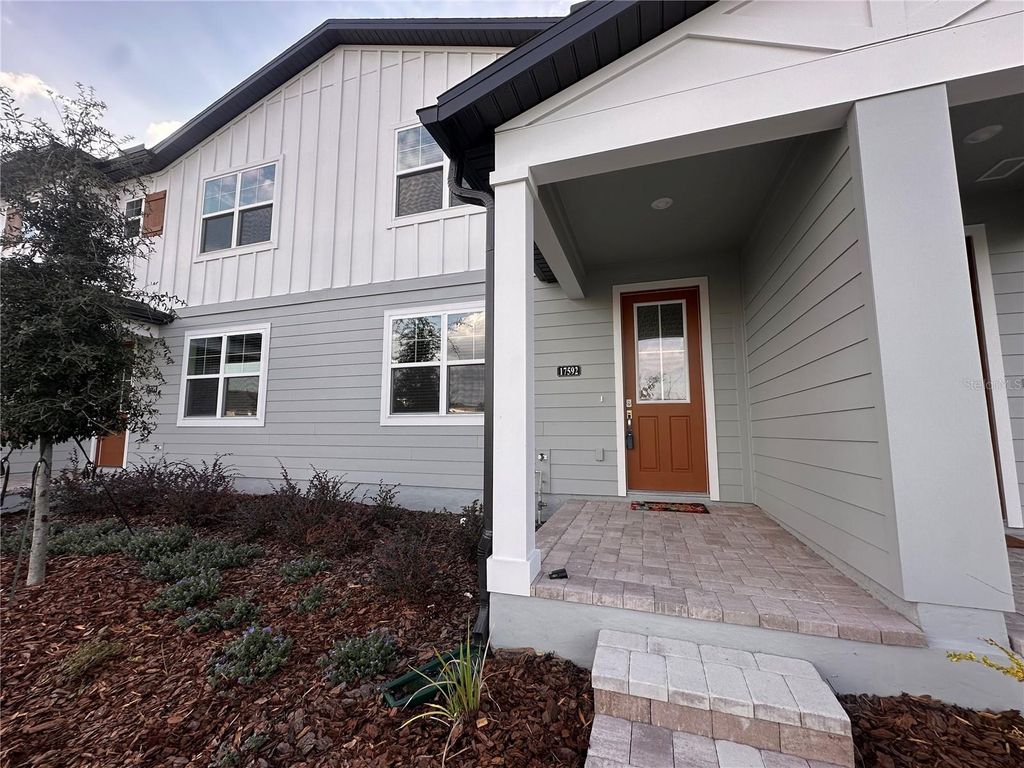 Photo of 17592 Northlake Grove Drive, Winter Garden, FL 34787 (MLS # S5140376)