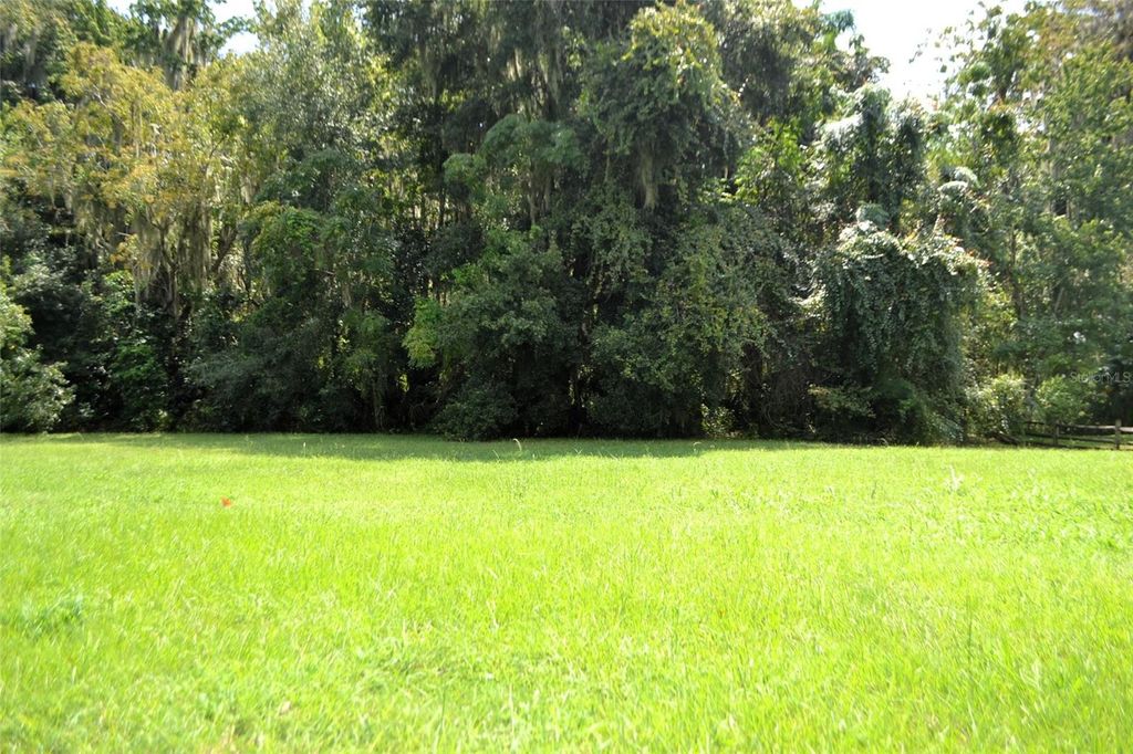 Photo of Redtree Drive, Leesburg, FL 34748 (MLS # G5103369)