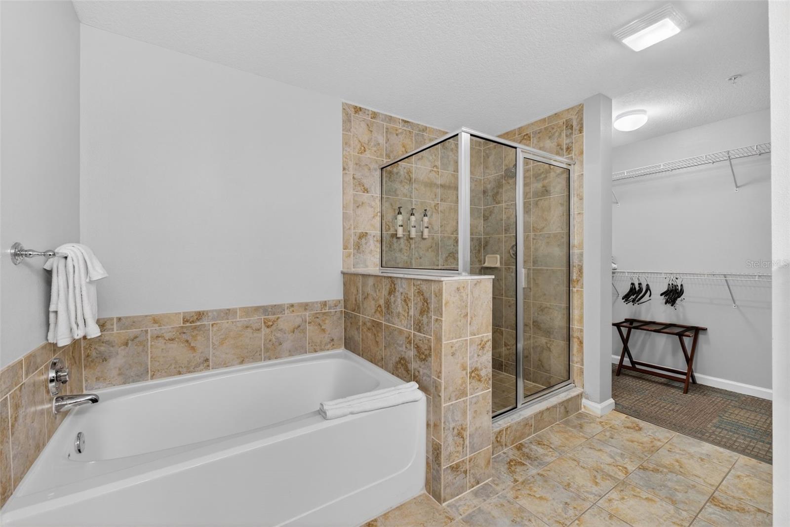 GROVE RESIDENCE & SPA HOTEL CONDO I - Residential