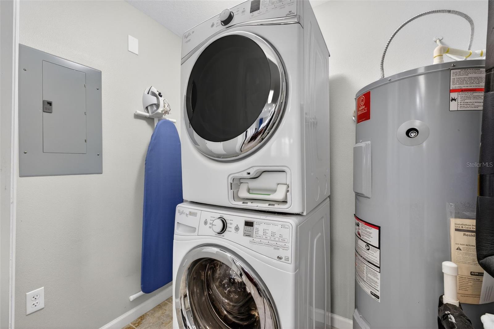 GROVE RESIDENCE & SPA HOTEL CONDO I - Residential