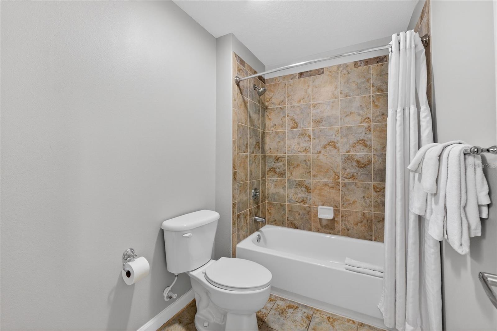 GROVE RESIDENCE & SPA HOTEL CONDO I - Residential