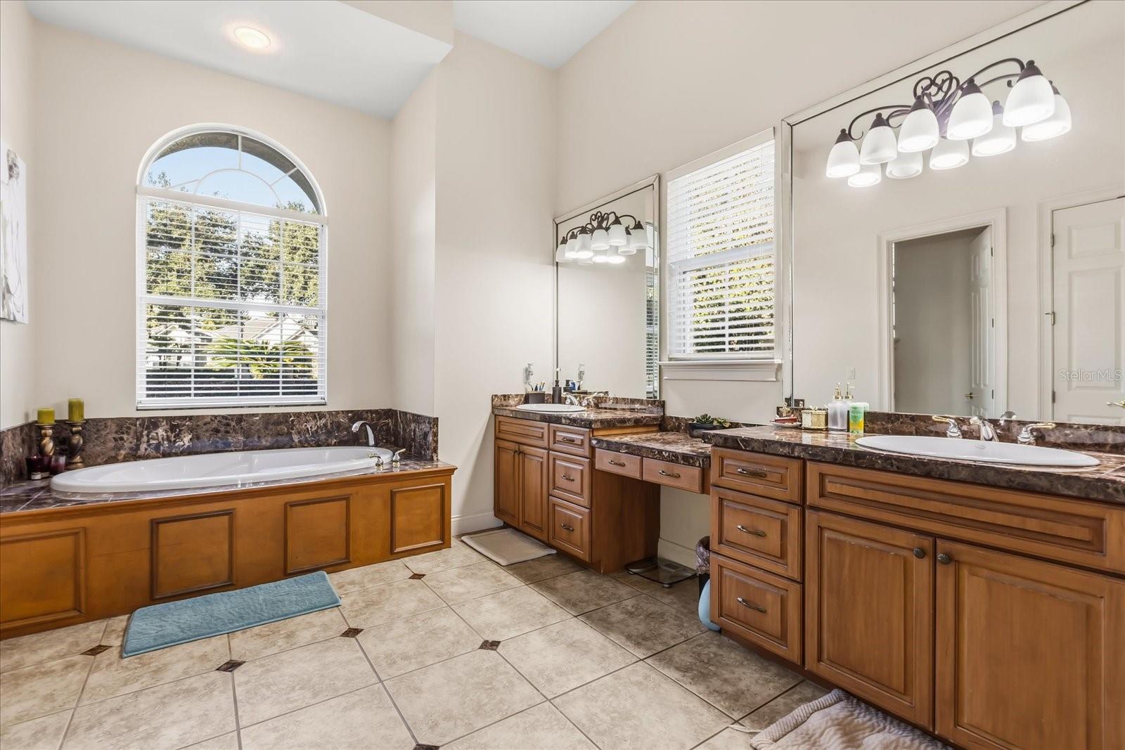 ALAQUA LAKES PH 2 - Residential