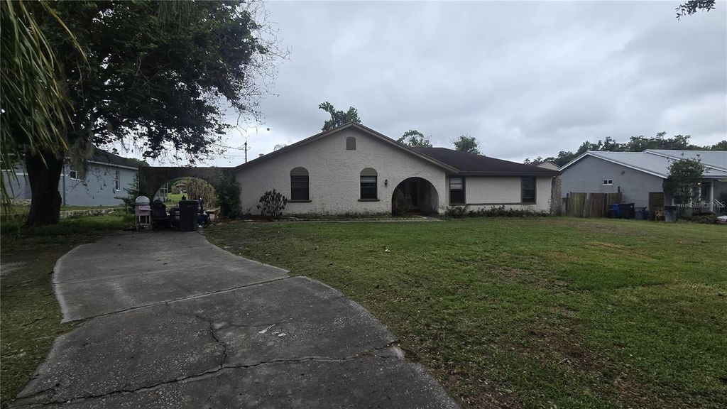 Photo of 13007 Sydney Road, Dover, FL 33527 (MLS # TB8496253)