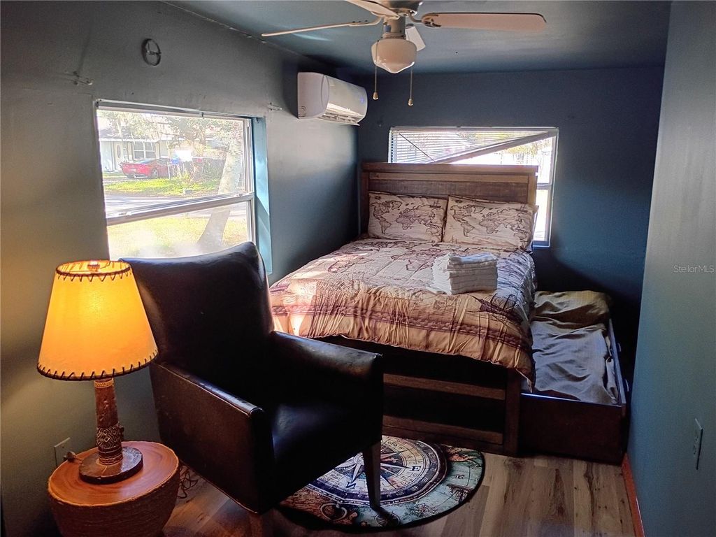 Photo of 1407 Illinois Avenue, Saint Cloud, FL 34769 (MLS # O6400304)