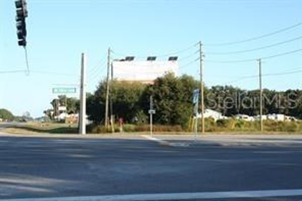 Photo of 13121 S Us Highway 441, Summerfield, FL 34491 (MLS # OM716490)