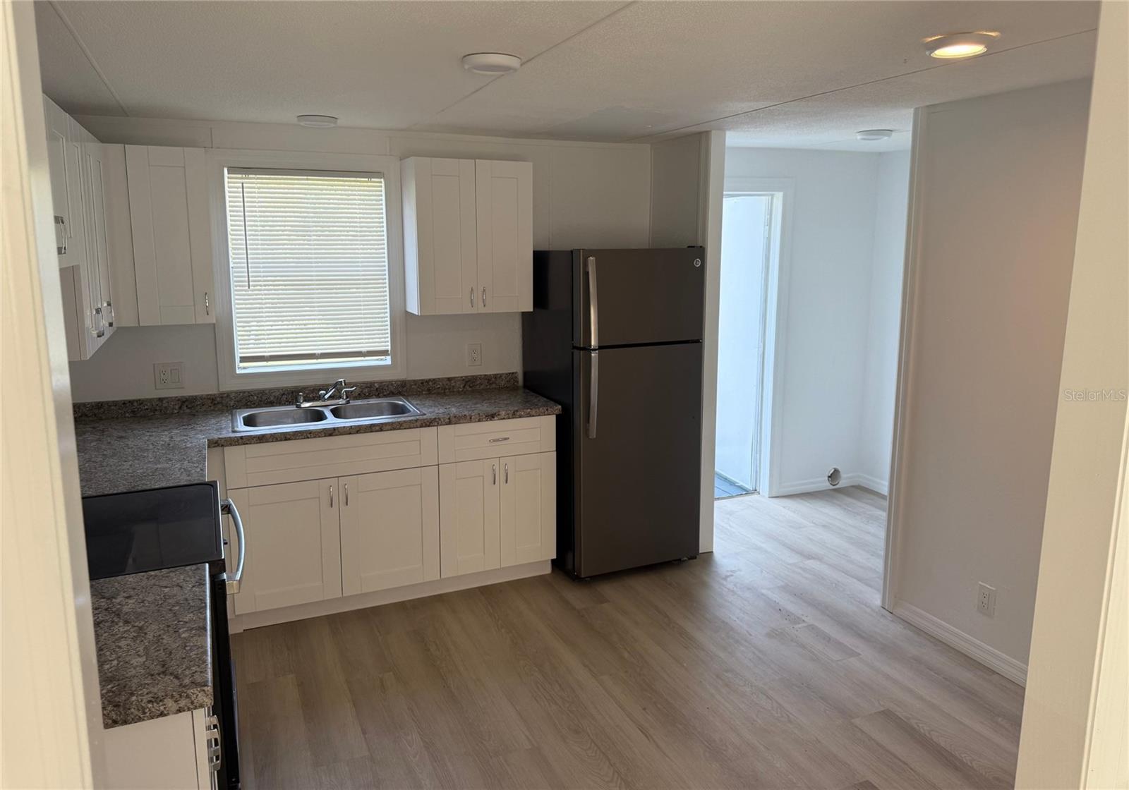 SANDY ACRES ESTATE - Residential