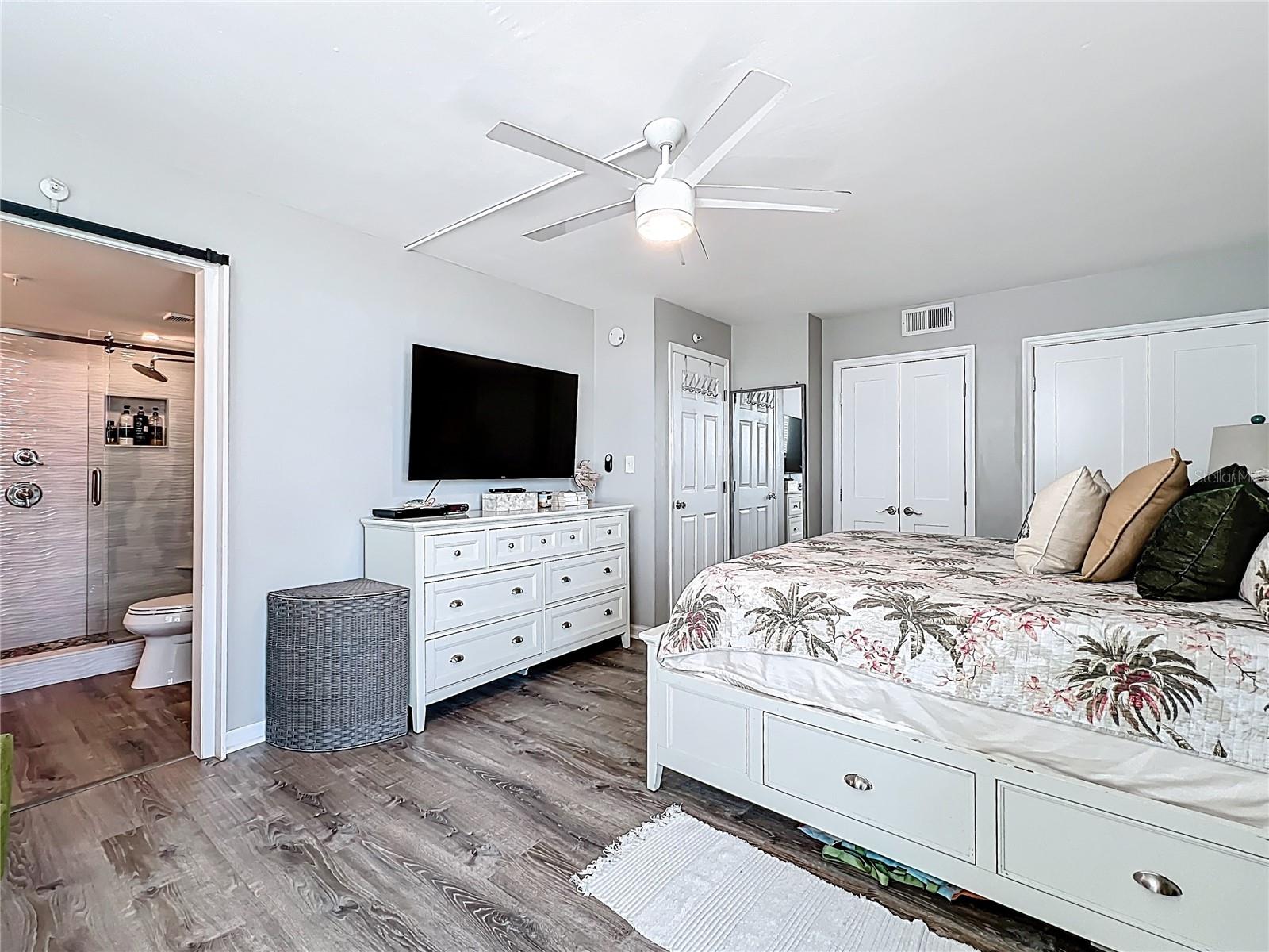 TRILLIUM CONDO THE - Residential