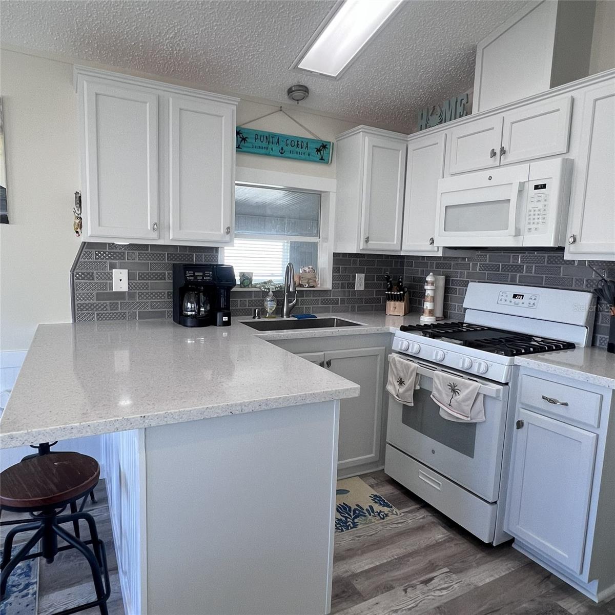 ALLIGATOR PARK COOP - Residential