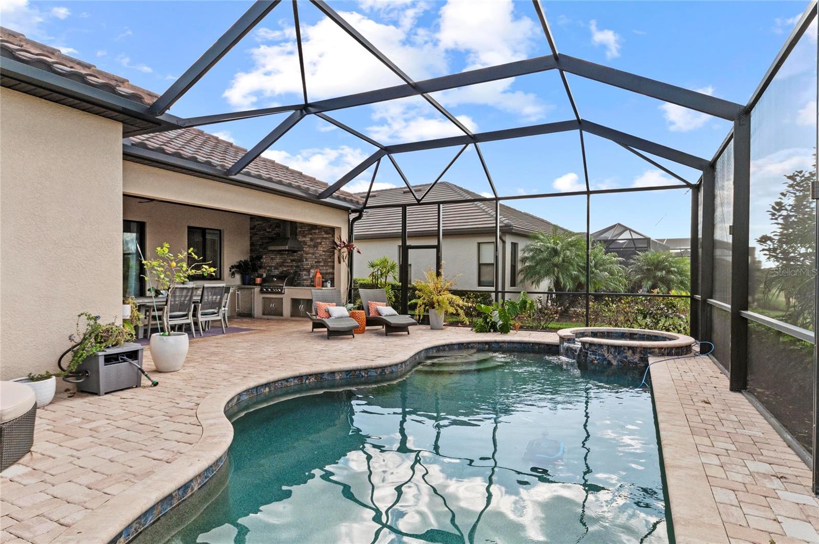 LAKEWOOD NATIONAL GOLF CULB PH II - Residential