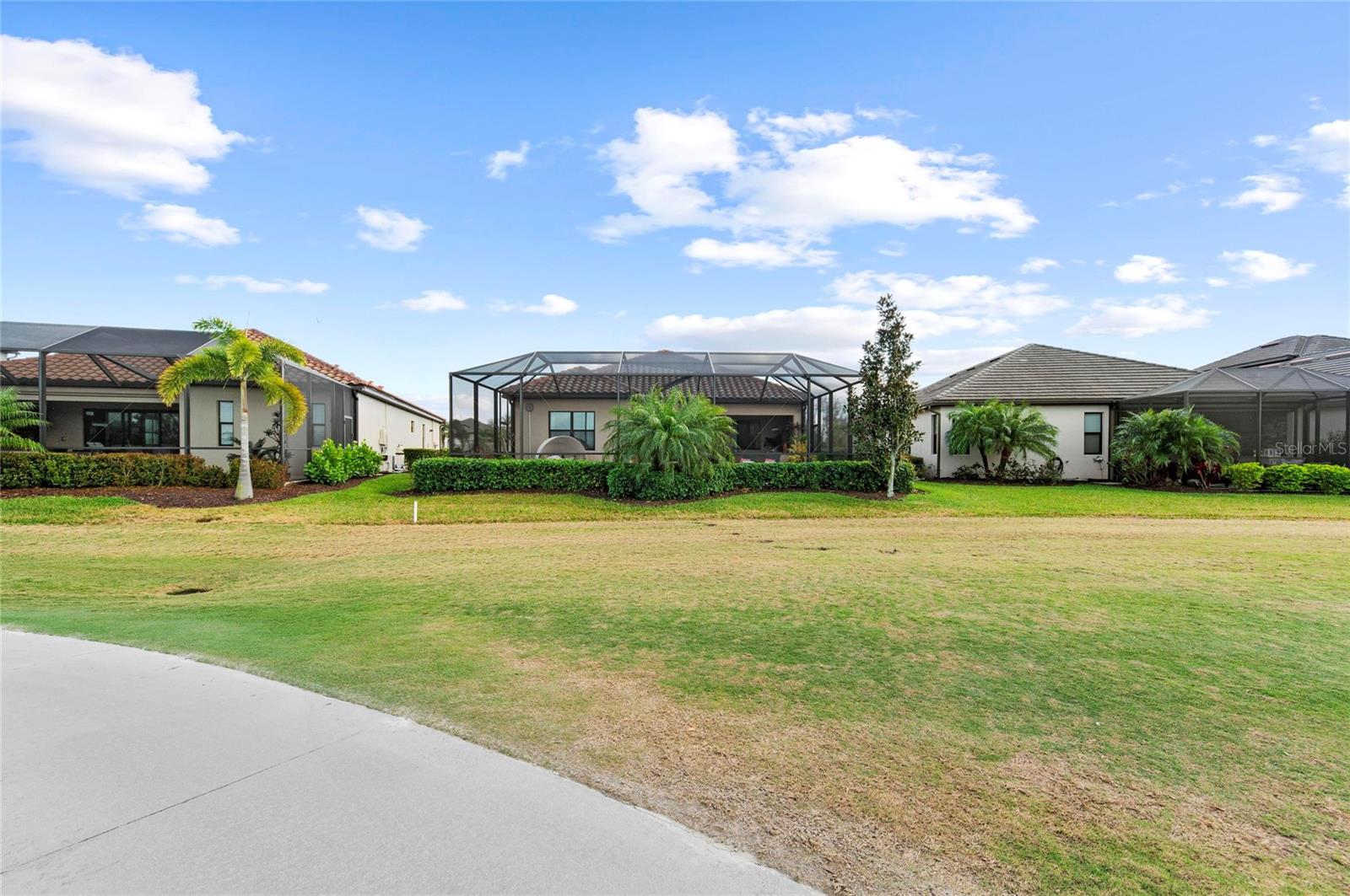 LAKEWOOD NATIONAL GOLF CULB PH II - Residential