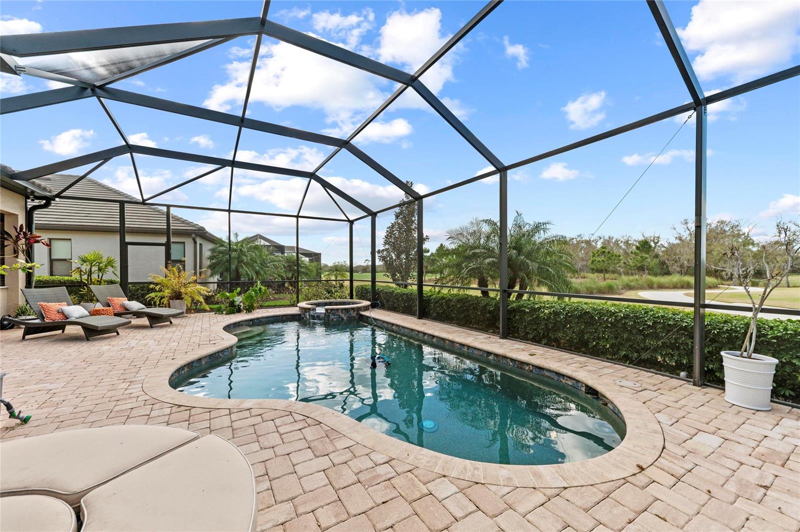 LAKEWOOD NATIONAL GOLF CULB PH II - Residential