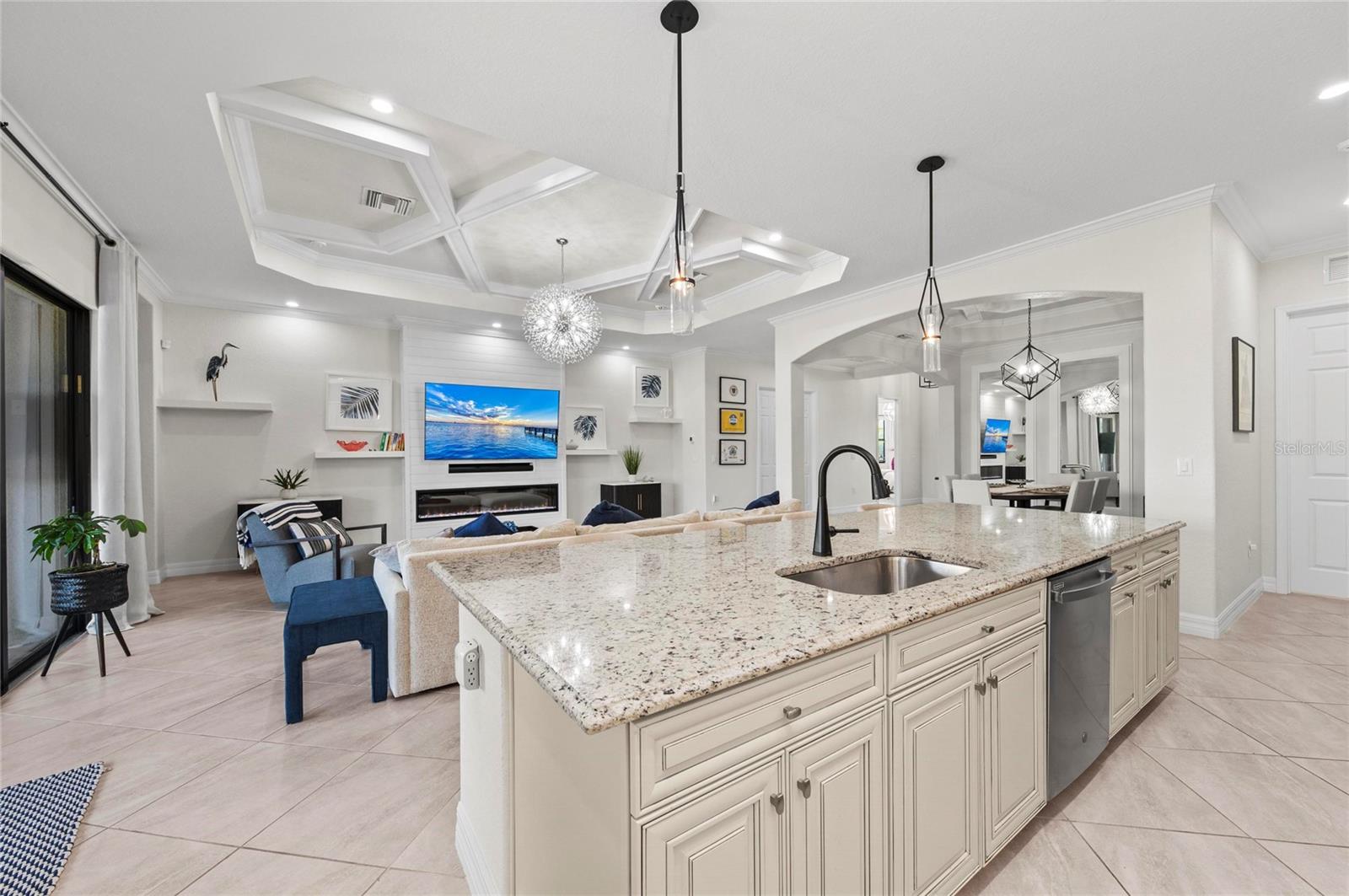 LAKEWOOD NATIONAL GOLF CULB PH II - Residential