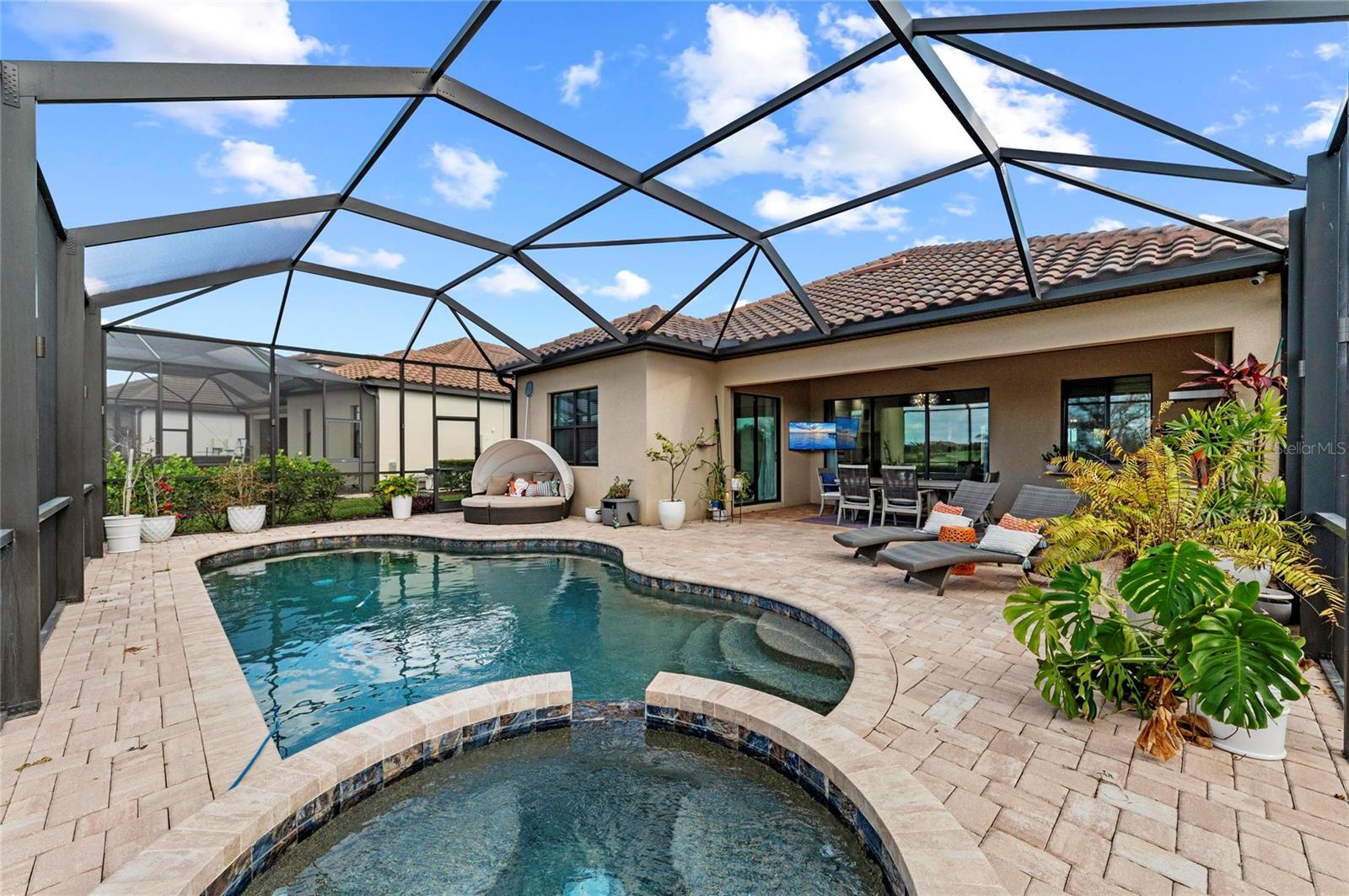 LAKEWOOD NATIONAL GOLF CULB PH II - Residential