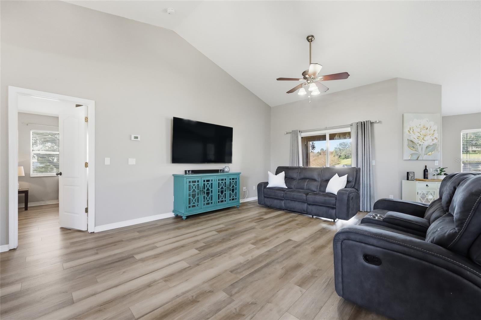 CLERMONT COLLEGE PARK PH 02B LT 181 PB - Residential