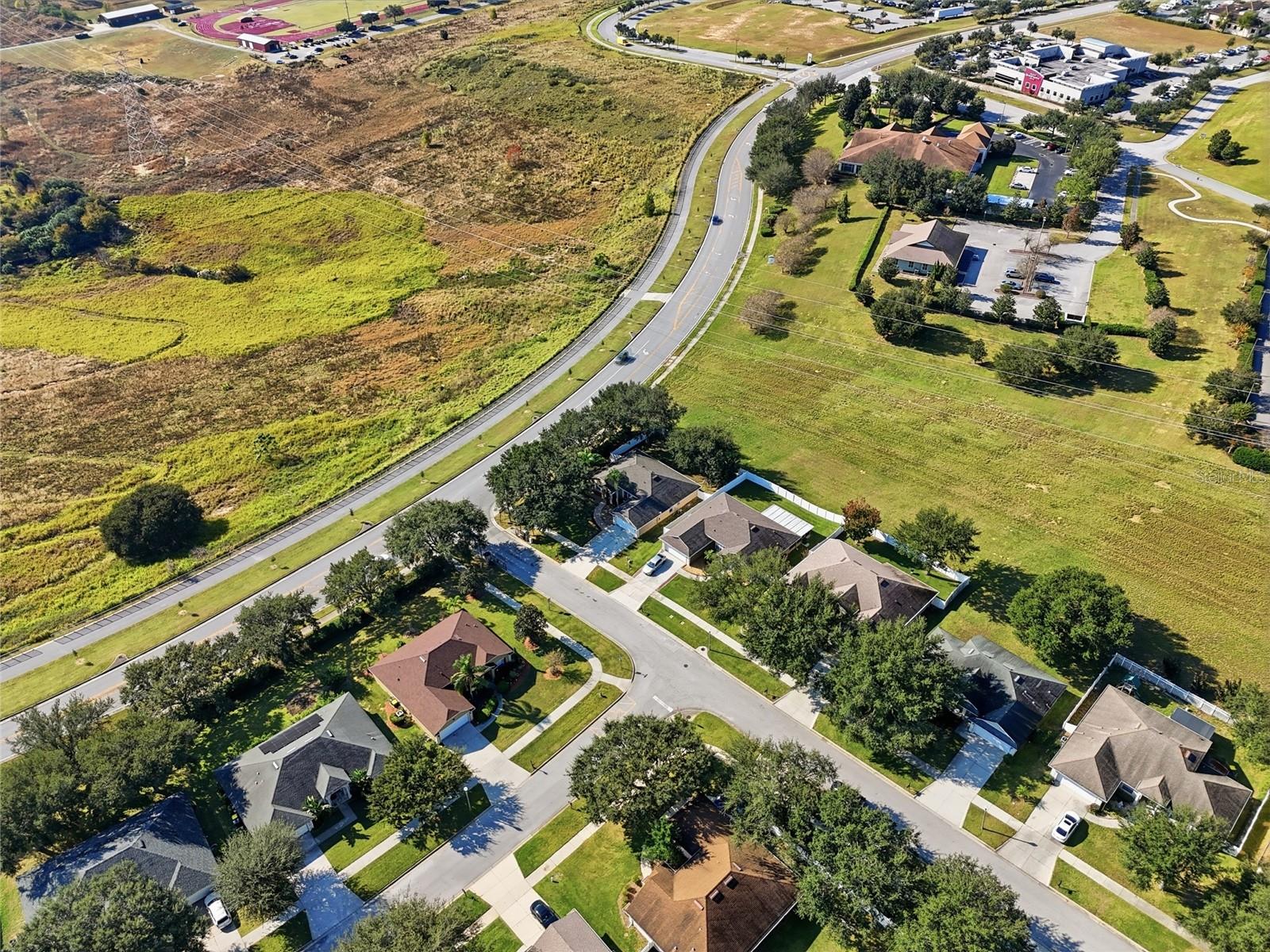 CLERMONT COLLEGE PARK PH 02B LT 181 PB - Residential