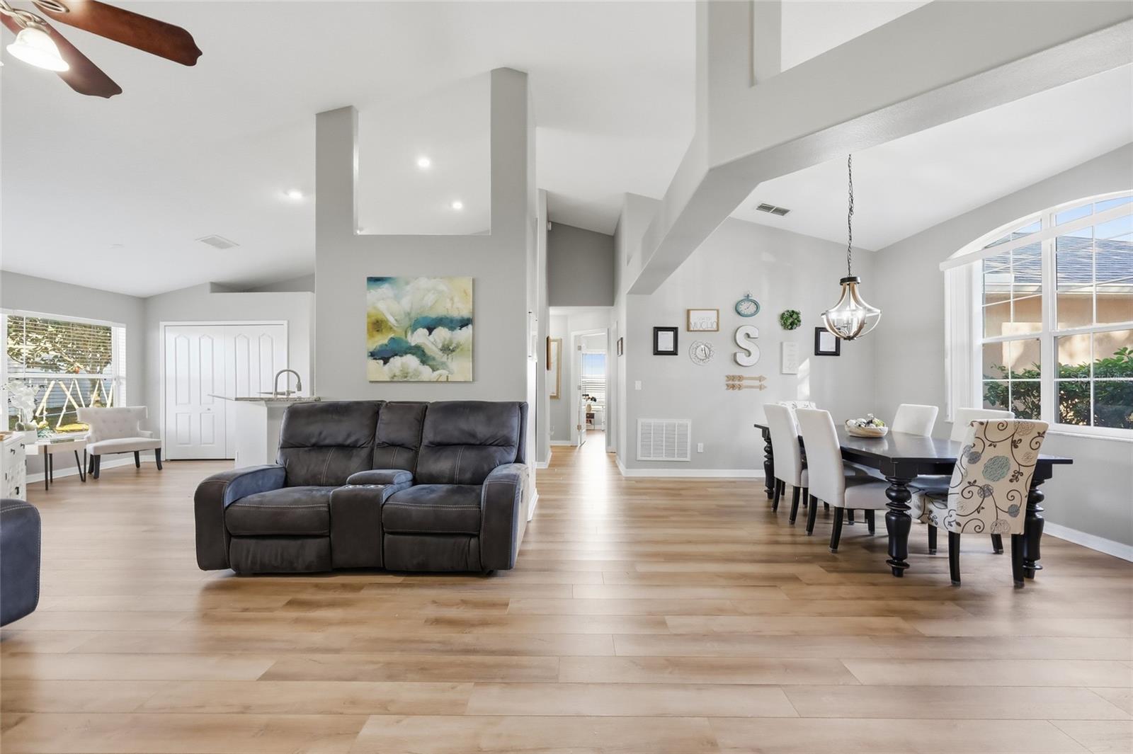 CLERMONT COLLEGE PARK PH 02B LT 181 PB - Residential