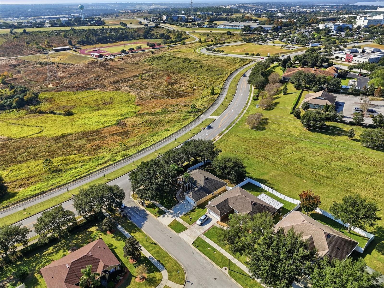 CLERMONT COLLEGE PARK PH 02B LT 181 PB - Residential