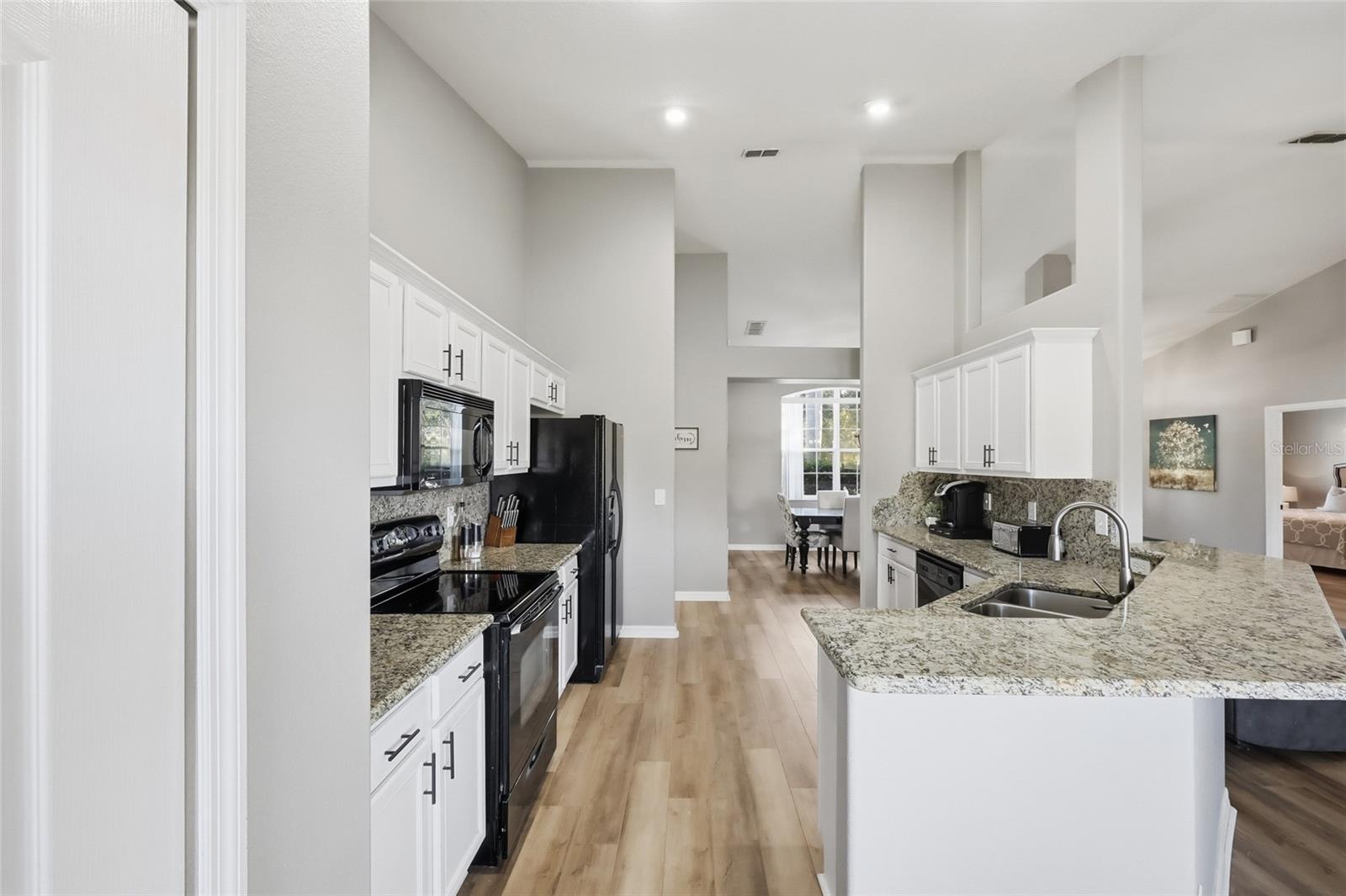 CLERMONT COLLEGE PARK PH 02B LT 181 PB - Residential