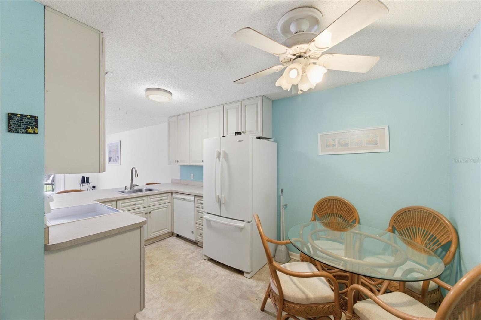 SHADOW LAKES CONDO - Residential