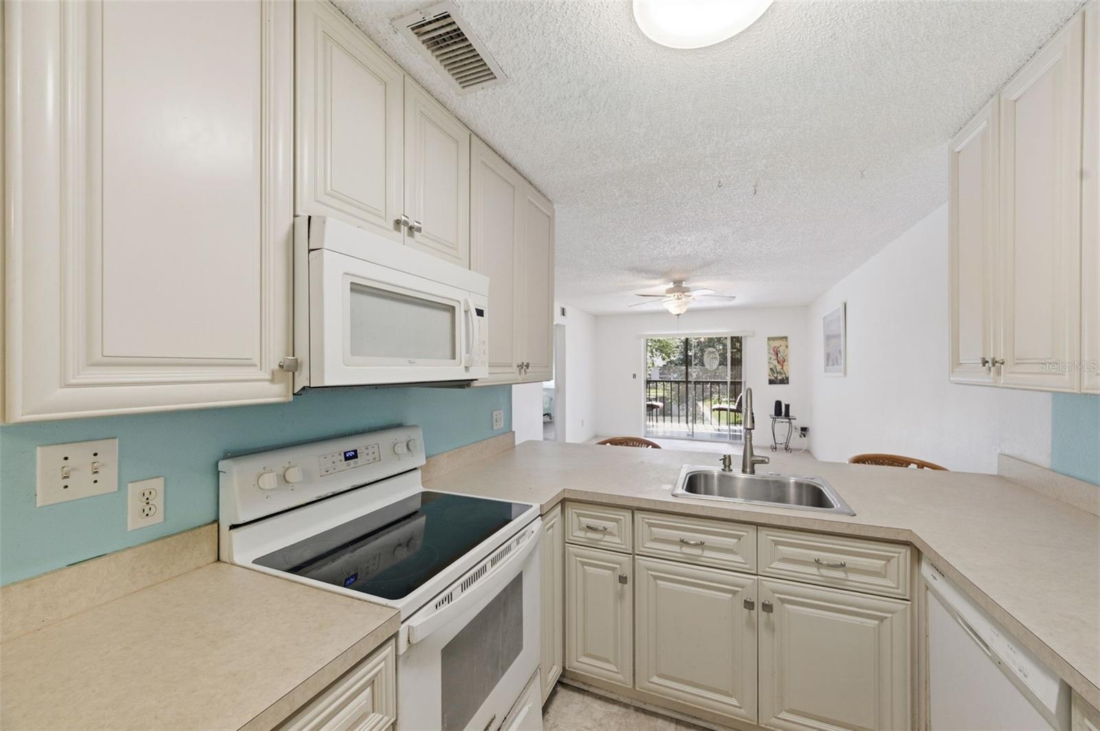 SHADOW LAKES CONDO - Residential