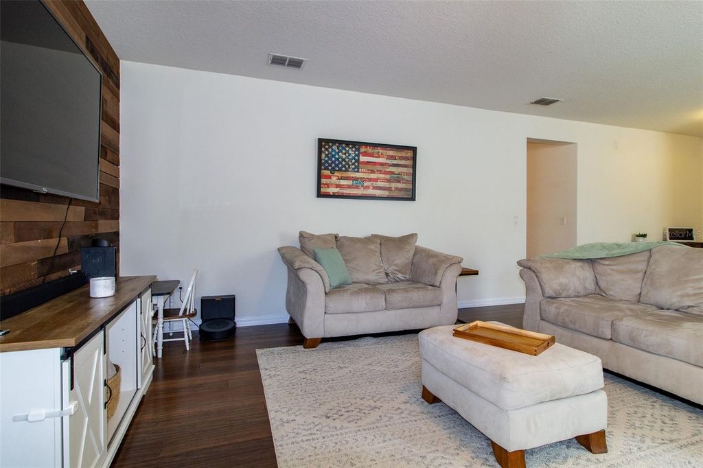 Photo of 408 Cedar Glen Drive, Lake Alfred, FL 33850 (MLS # L4959999)