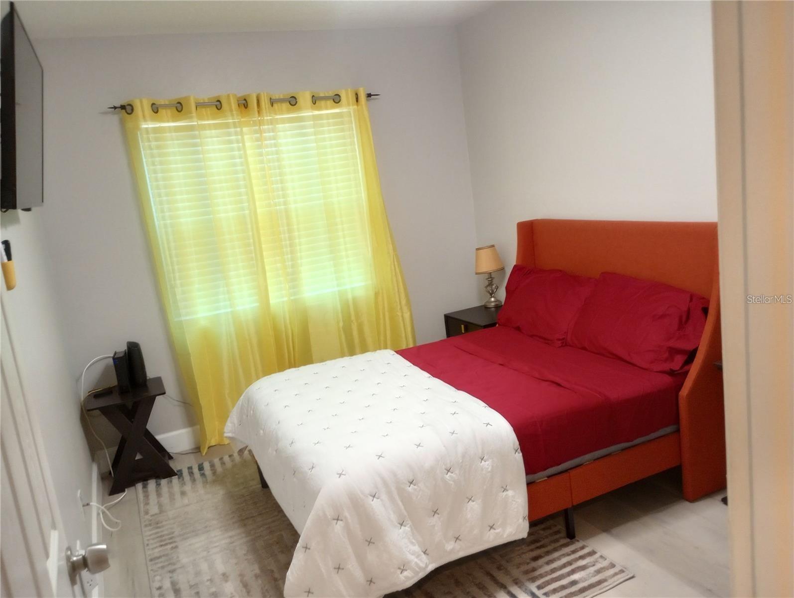 TEMPLE OAKS II - Residential Lease