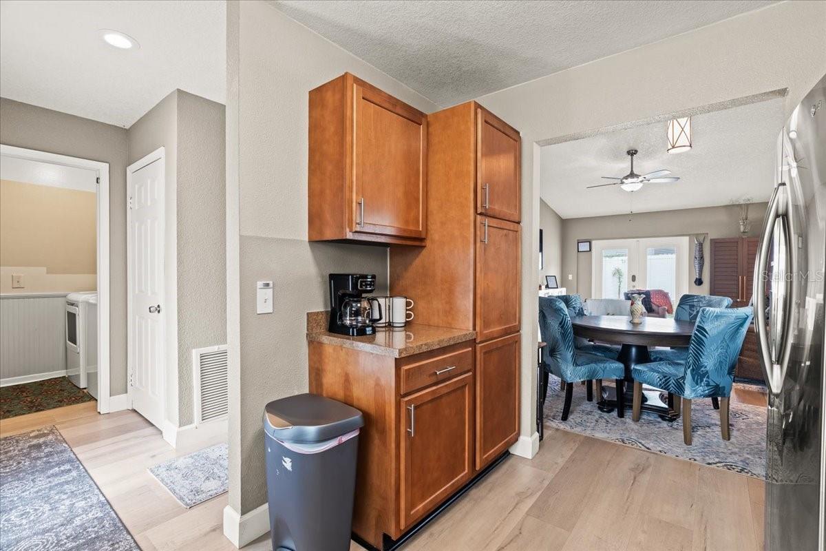 TEMPLE OAKS II - Residential Lease