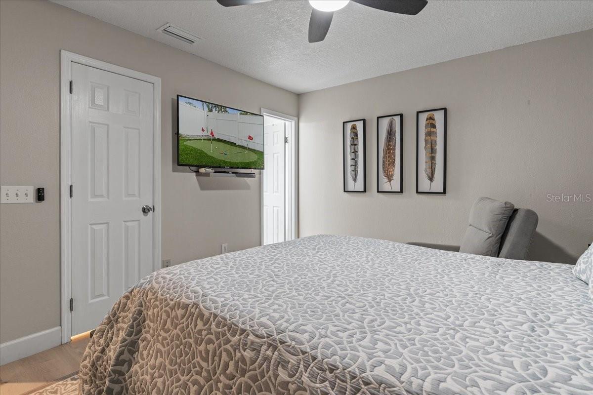 TEMPLE OAKS II - Residential Lease