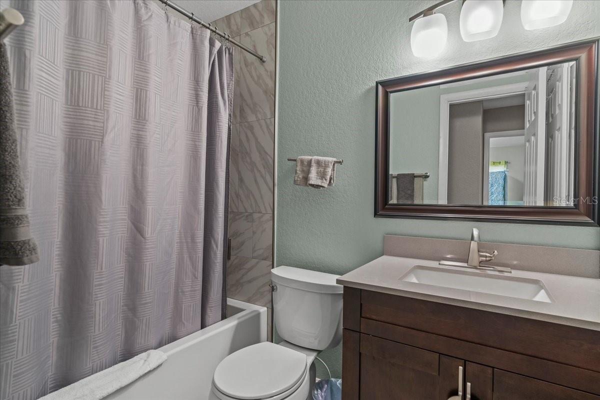 TEMPLE OAKS II - Residential Lease