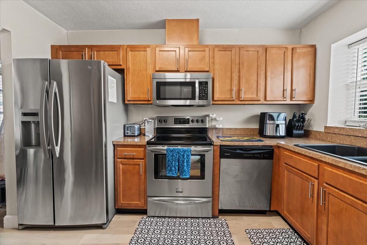 TEMPLE OAKS II - Residential Lease