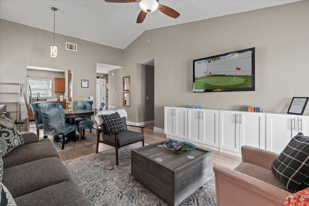 TEMPLE OAKS II - Residential Lease