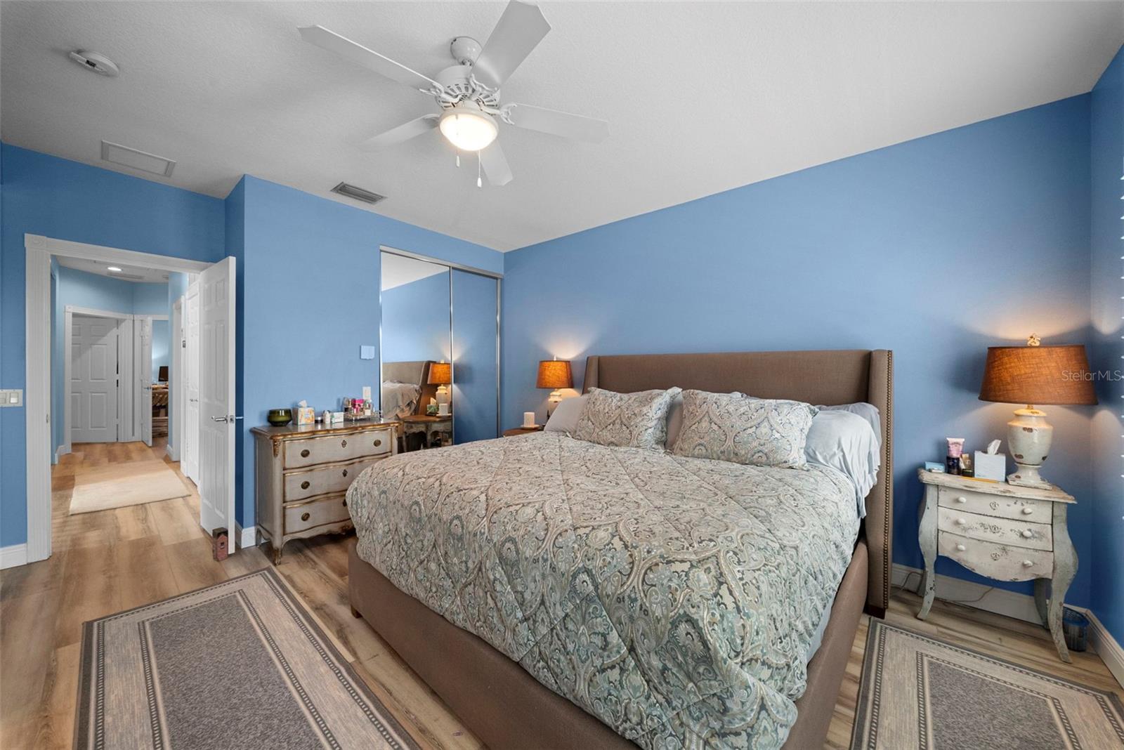 VILLAGEWALK - Residential