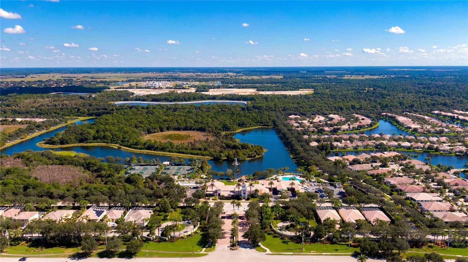 VILLAGEWALK - Residential