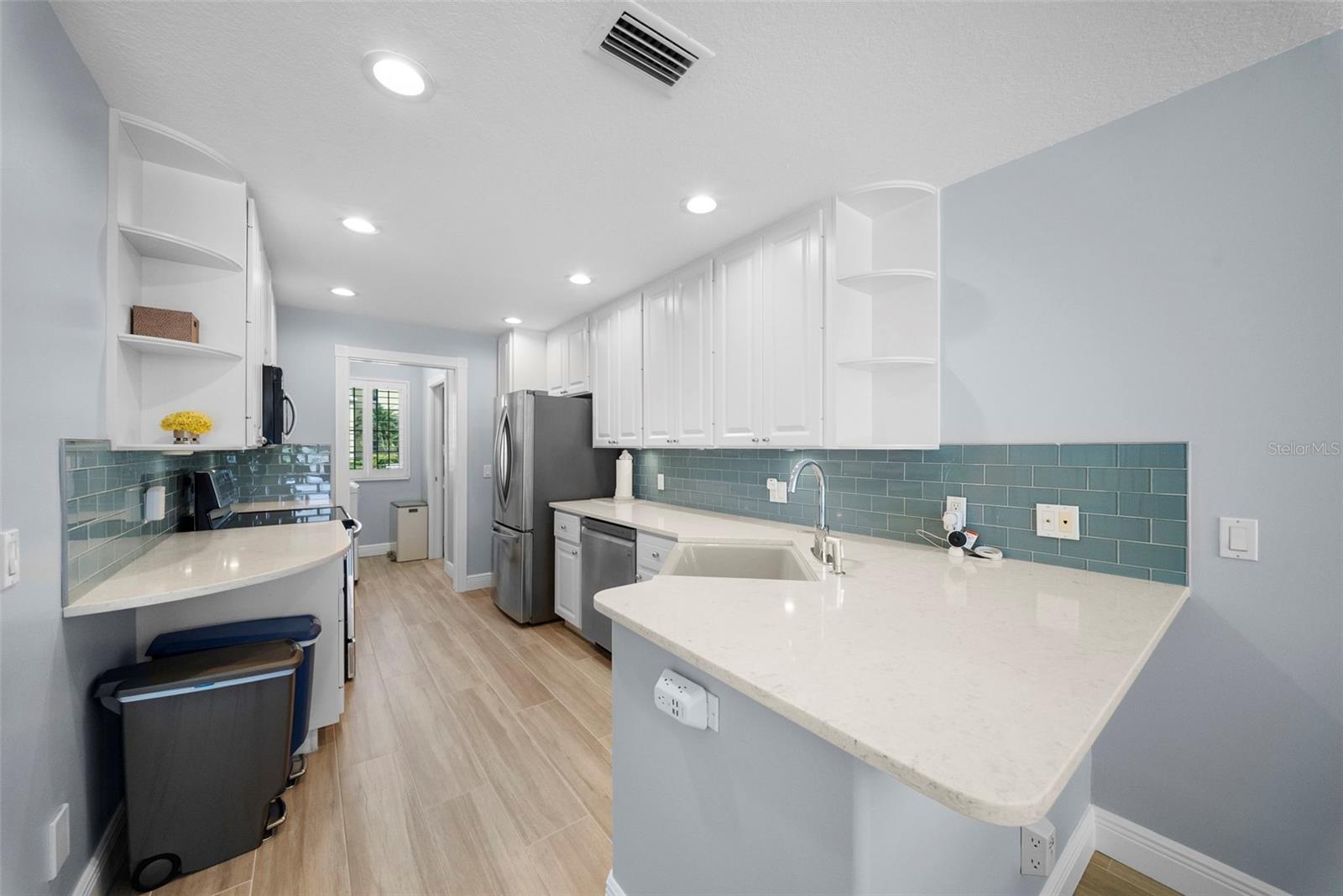 VILLAGEWALK - Residential