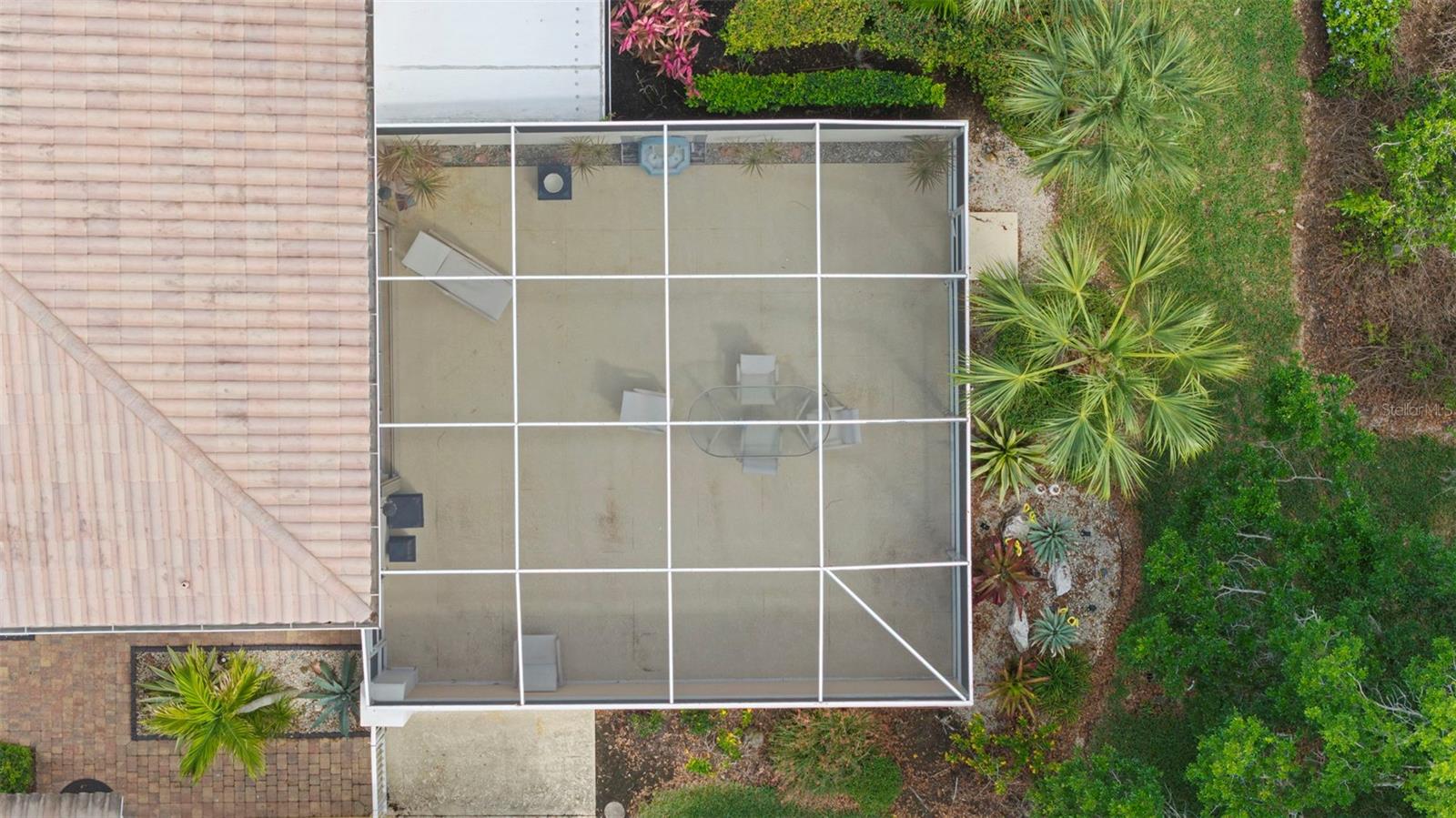 VILLAGEWALK - Residential