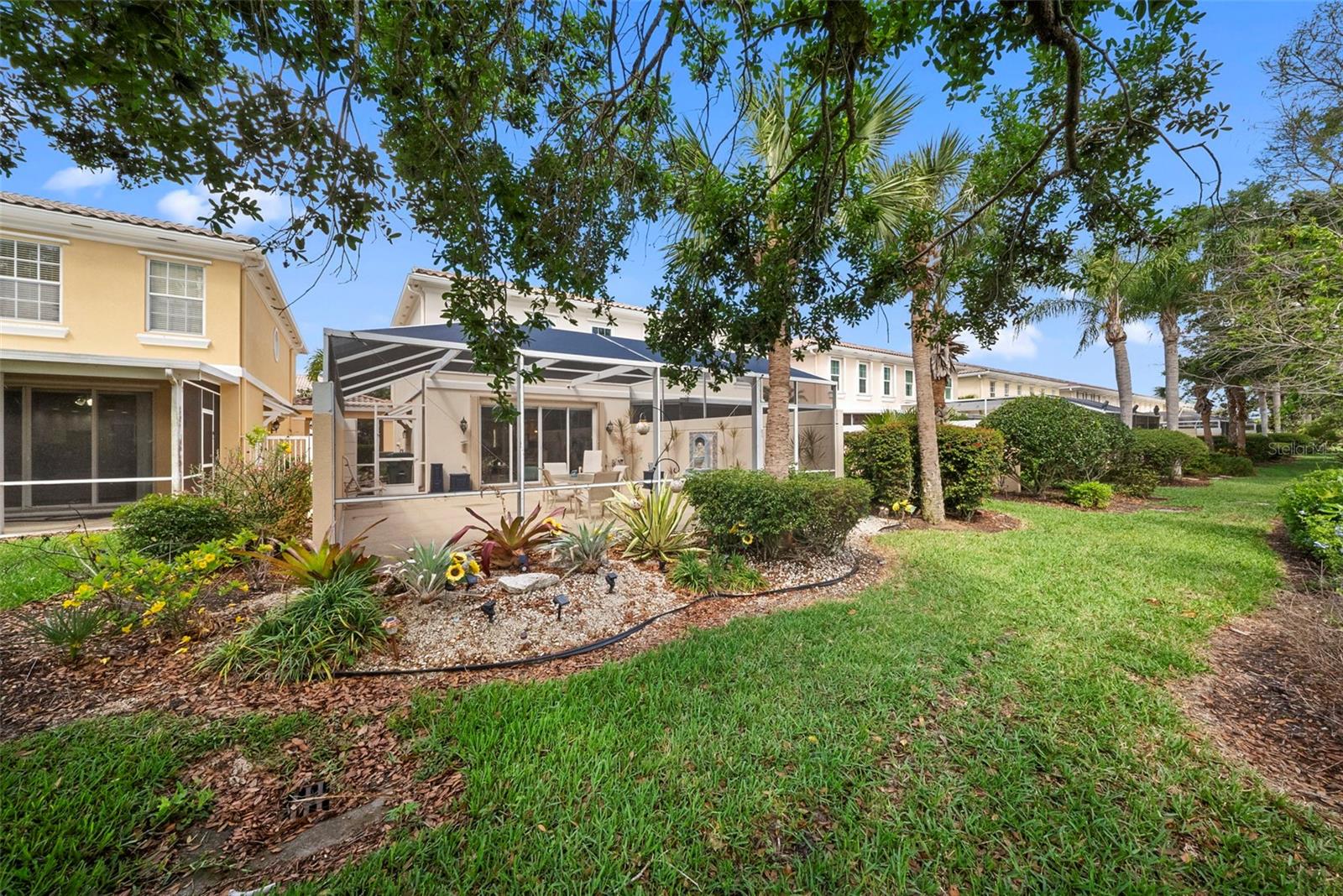 VILLAGEWALK - Residential