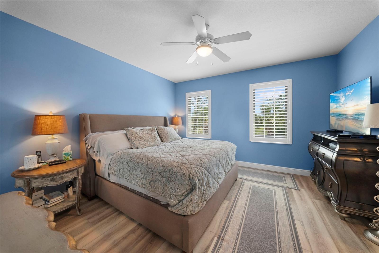 VILLAGEWALK - Residential