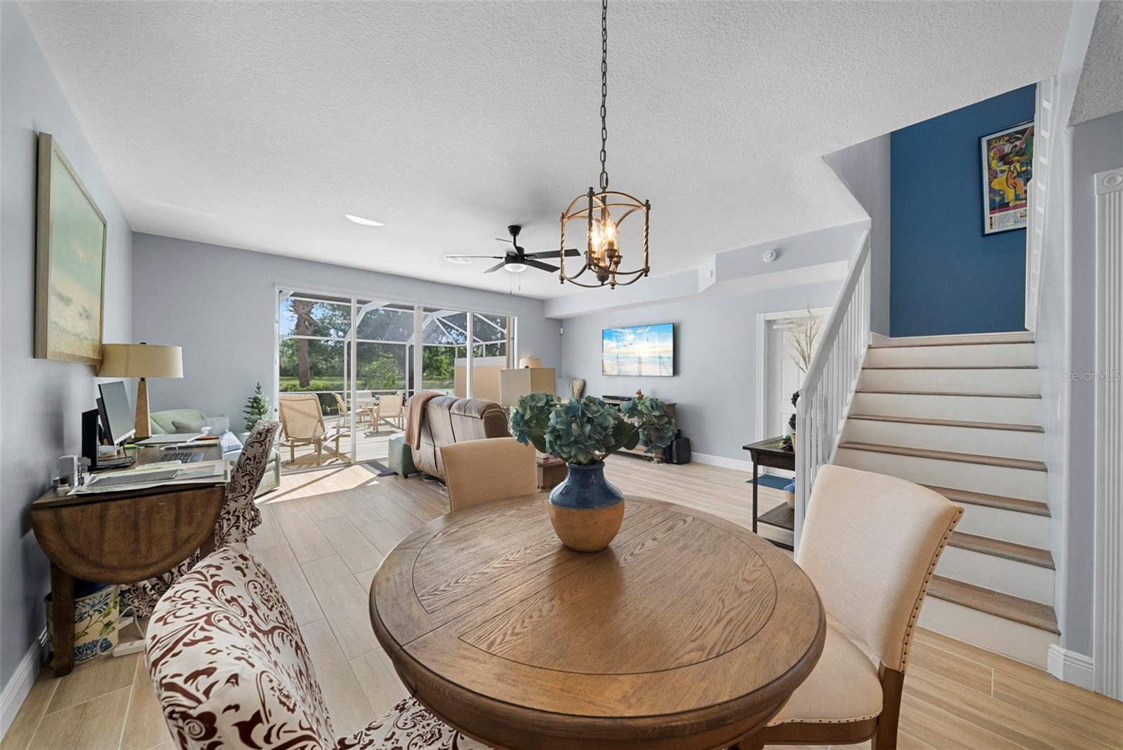 VILLAGEWALK - Residential