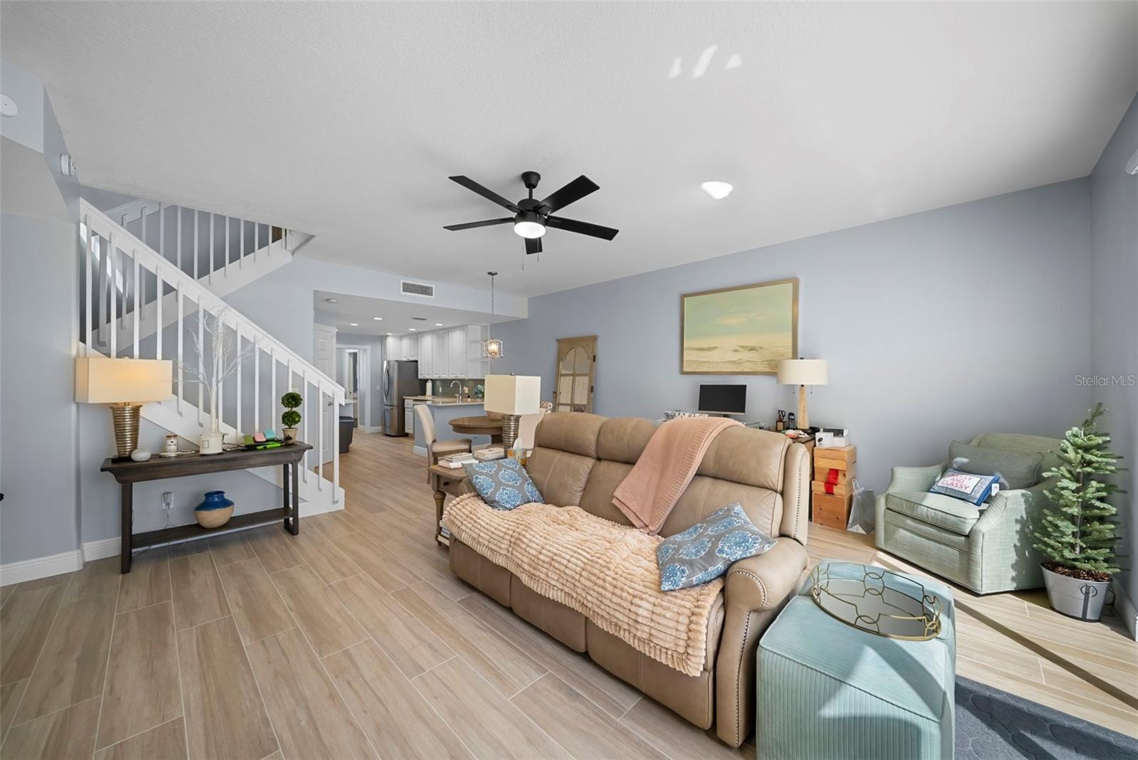 VILLAGEWALK - Residential