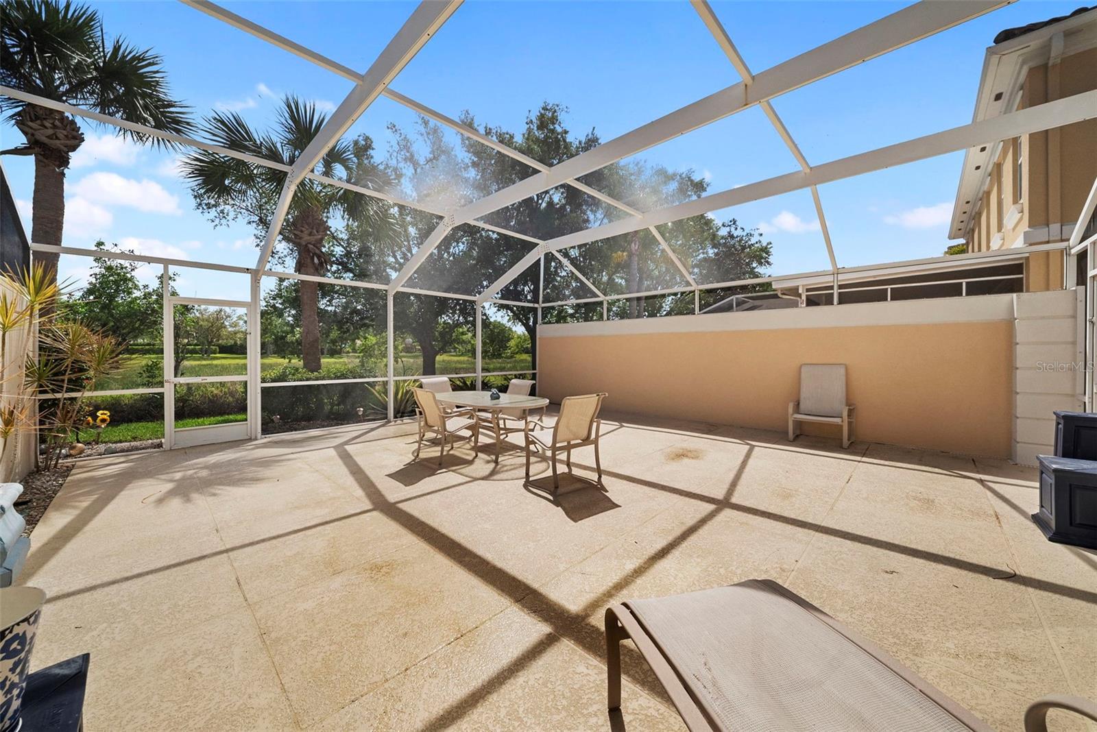 VILLAGEWALK - Residential