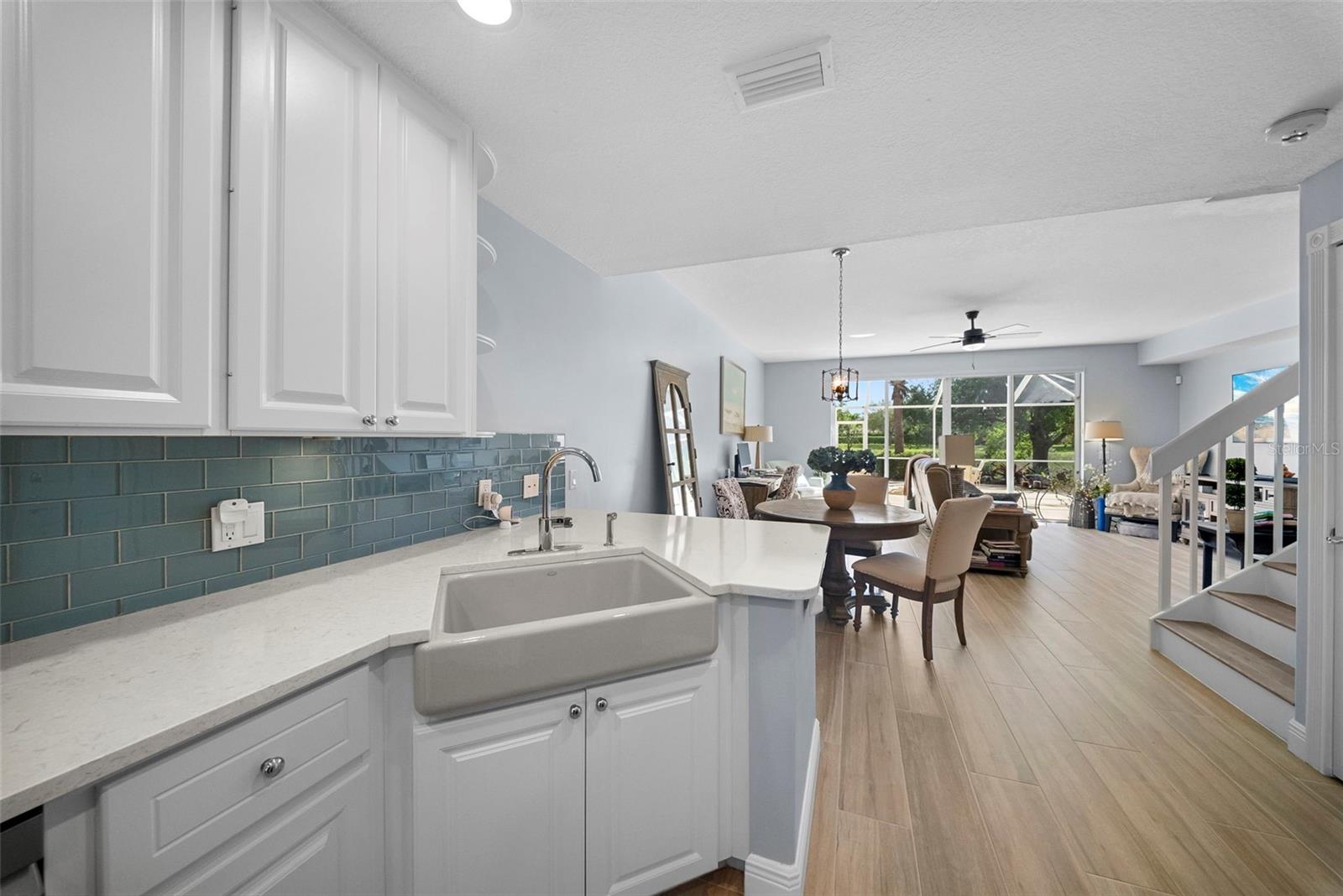 VILLAGEWALK - Residential